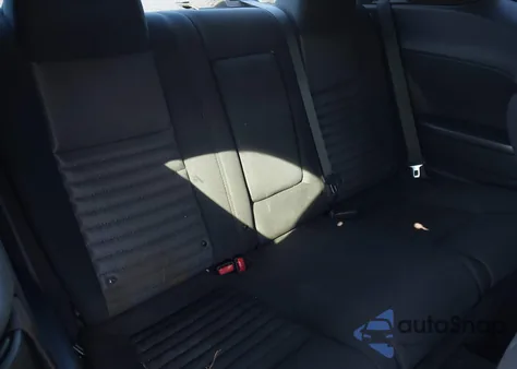 2013 Dodge Challenger R/T from USA, damaged, VIN 2C3CDYBT5DH742388